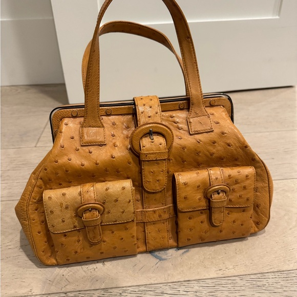 Suarez Handbags - SUAREZ NEW YORK Camel/Tan embossed Leather Women's Bag